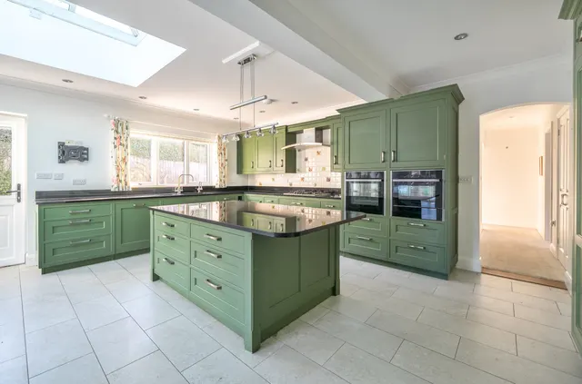 Gascoigne Lane, Ropley, SO24, photo 2