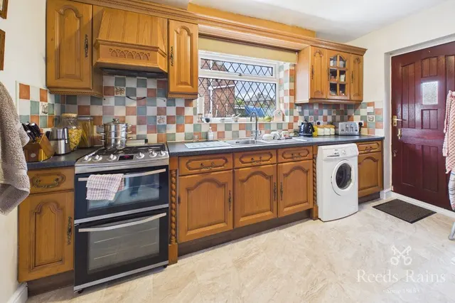 Photo 3 — Orion Crescent, Leeds, West Yorkshire, LS10