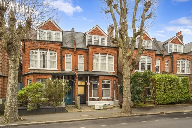Tetherdown, London, N10, photo 1