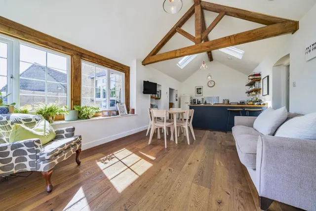 Pear Tree Cottage, Crudwell, SN16, photo 3