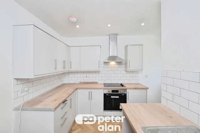 Margaret Terrace, Swansea, SA1, photo 1