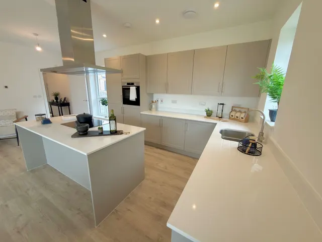 Swindon Road, Highworth, SN6, photo 3