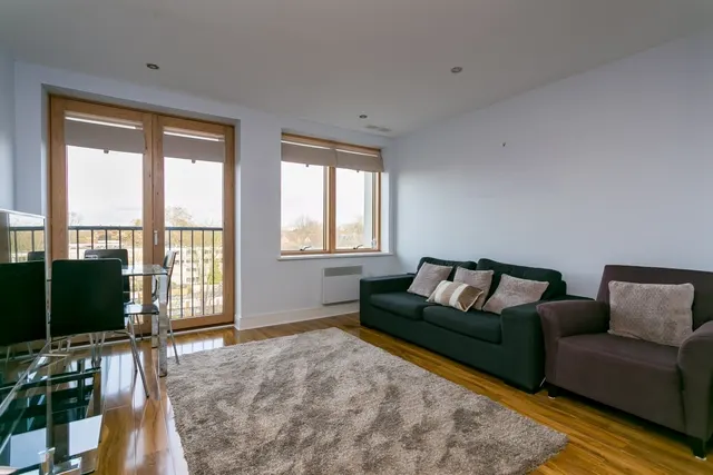 Photo 2 — Albemarle Road Beckenham BR3