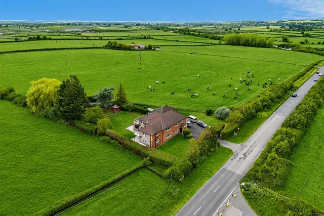 Blackgrove Road, Waddesdon, Aylesbury, photo 1
