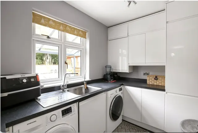 Photo 3 — Coombe Road, Salisbury, Wiltshire, SP2 8BN