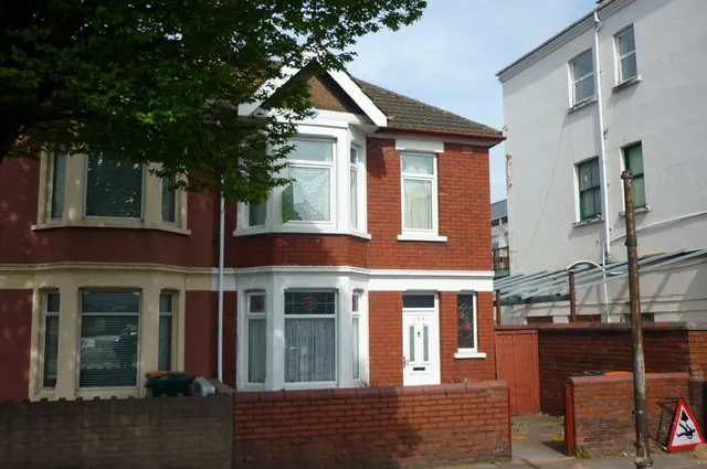 Corporation Road, Newport, photo 1
