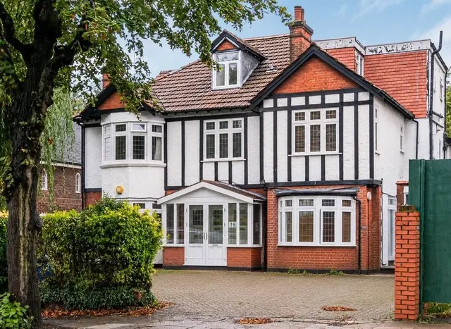 Corfton Road, Ealing, W5, photo 1