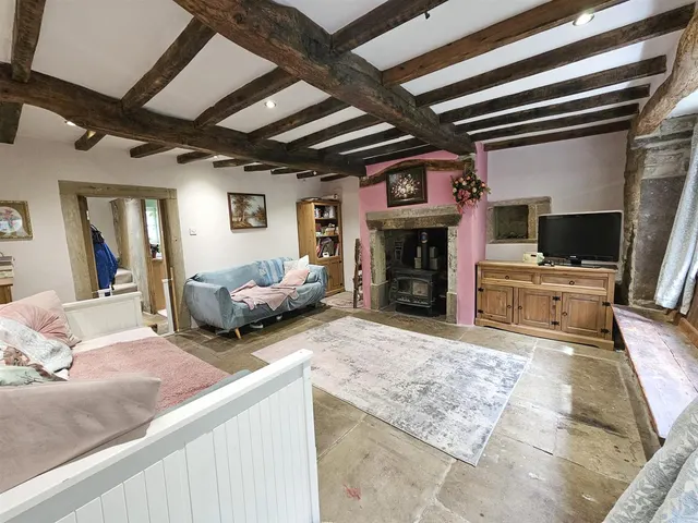 Photo 2 — Glen Lee Lane, Keighley, BD21 5QY
