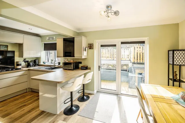 Greenside Avenue, Huddersfield, HD5, photo 3