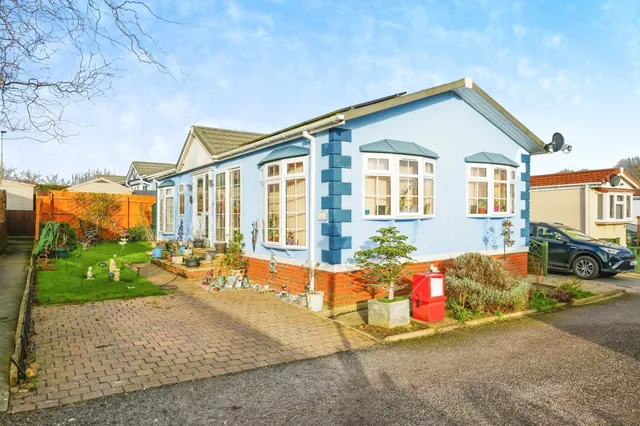 Heyford Leys, Upper Heyford, Bicester, photo 1