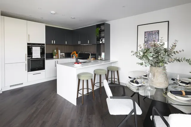 Eden Grove, Staines, TW18, photo 3