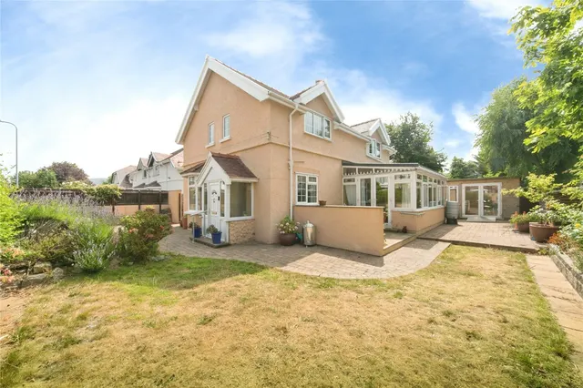 Curzon Road, Llandudno, LL30, photo 1