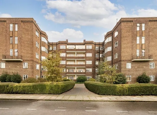 Chiswick Village, Chiswick, W4, photo 1