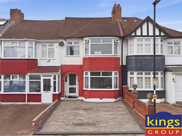 Bexley Gardens, Edmonton, N9, photo 1