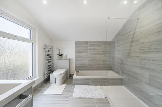 Photo 2 — Blanmerle Road, 36 Blanmerle Road New Eltham New Eltham, London, Greater London, SE92EA