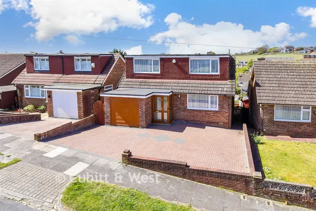 The Brow, Woodingdean, BN2, photo 1