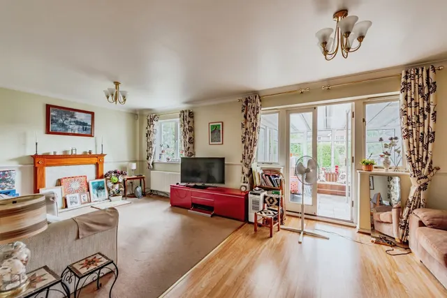 Tinsley Close, Crawley, RH10, photo 3