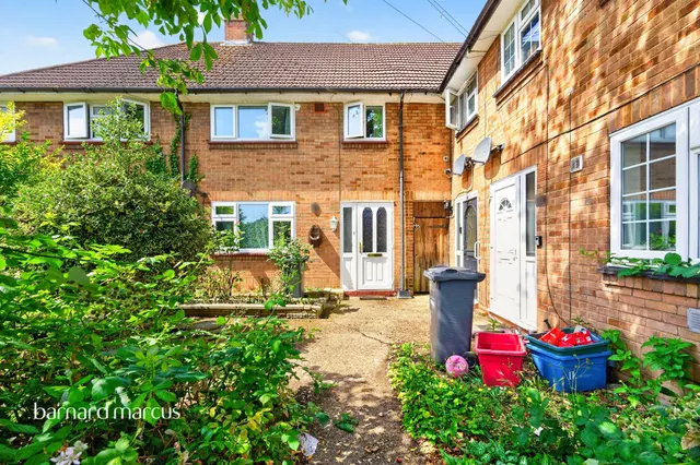 Hatton Green, Feltham, TW14, photo 1