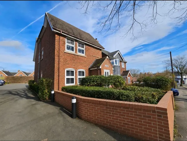 While Road, Sutton Coldfield, B72, photo 1