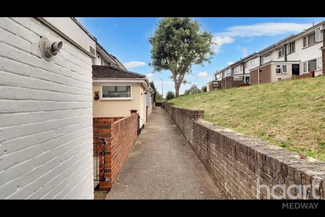 Stour Close, Strood, ME2, photo 2