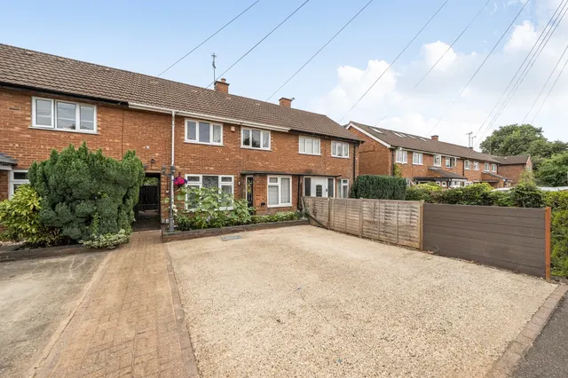 Howard Close, St. Albans, photo 1