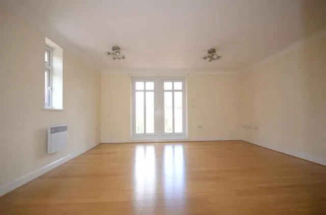 Gabriels Square, Lower Earley, RG6, photo 2