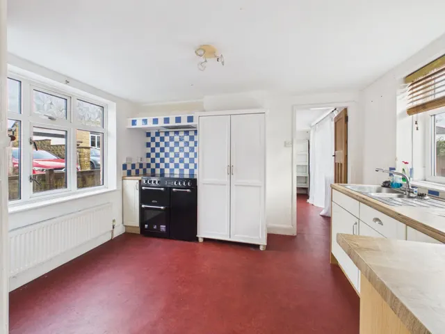 Highview Road, Cinderford, GL14, photo 3