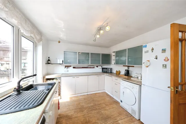 Photo 2 — Farmcroft Road, Mansfield Woodhouse, Mansfield, Nottinghamshire, NG19