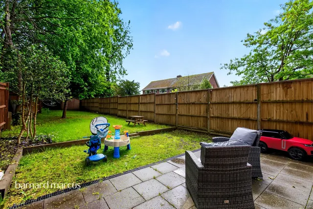 London Road, Redhill, RH1, photo 3