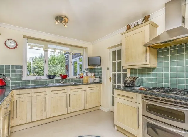 Photo 3 — Thetford Road, New Malden, KT3