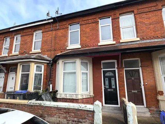 Manchester Road, Blackpool, FY3 8DN, photo 1