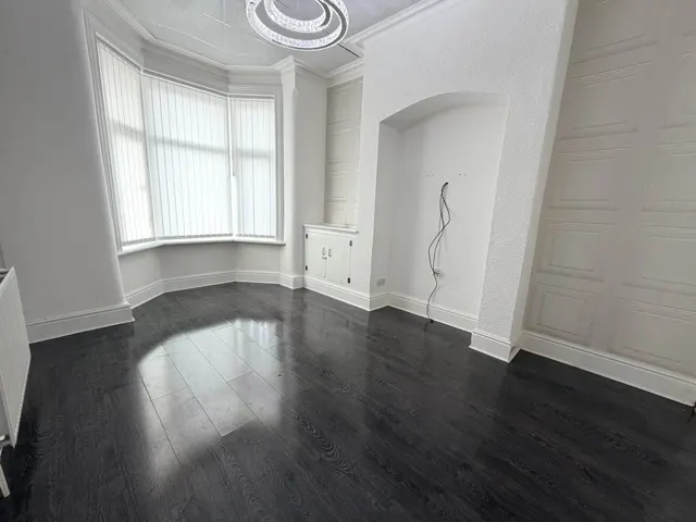 Photo 2 — Manchester Road, Blackpool, FY3 8DN