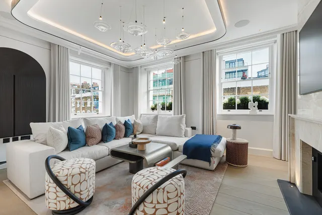 Montpelier Street, Knightsbridge, London, photo 1