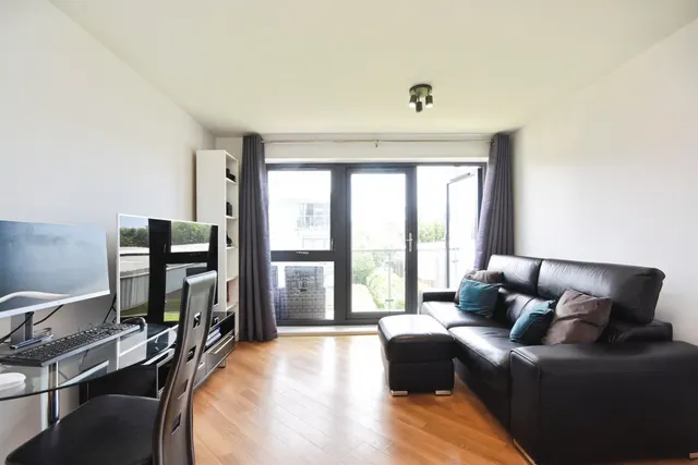 Photo 2 — Rollason Way, Brentwood