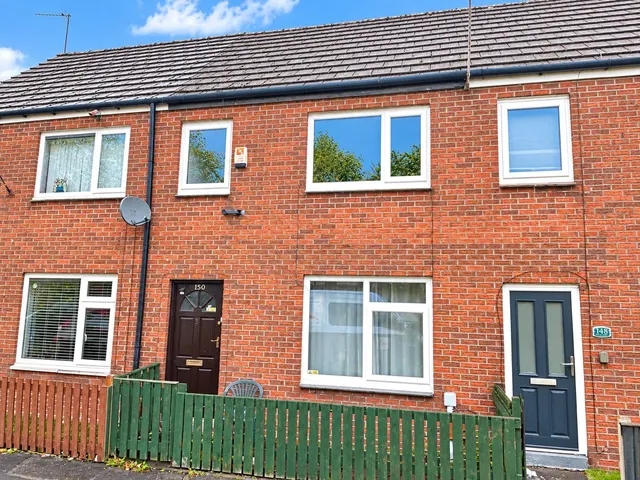 Wood Street, Middleton, M24, photo 1