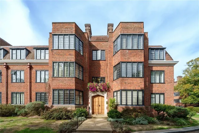 Manor Fields, London, SW15, photo 1