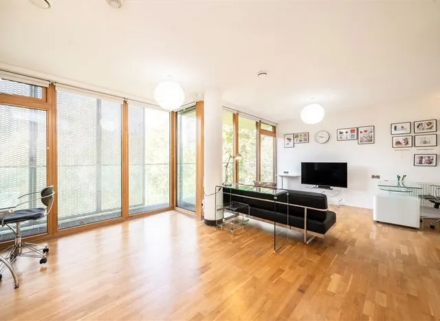 Garland Close, London Bridge, SE1, photo 2