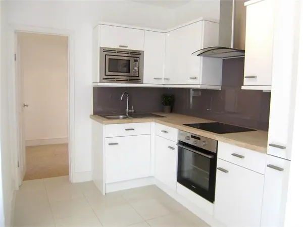 Photo 3 — Waldegrave Road, Ealing, London, W5 3HT