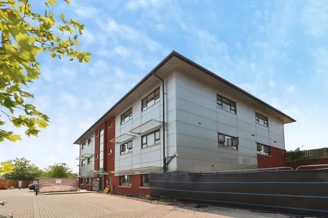 Severn House, Hambrook, BS16, photo 1