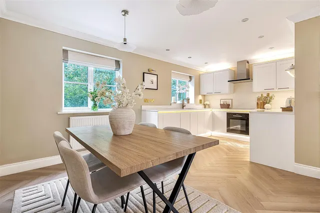 Pilgrim Court, Kennett, CB8, photo 1