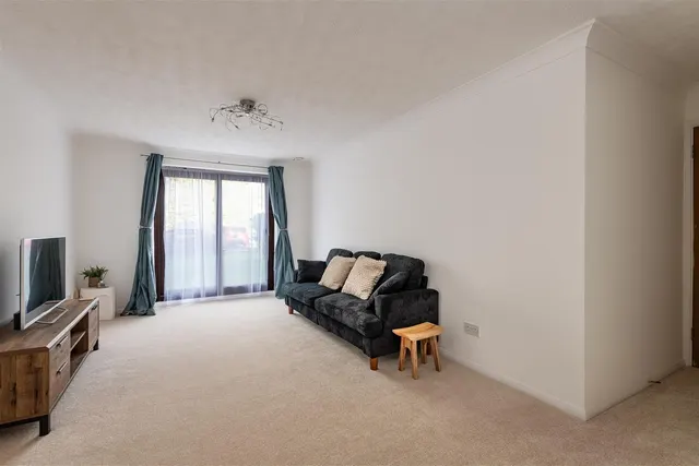 Grange Road, Gravesend, DA11, photo 2