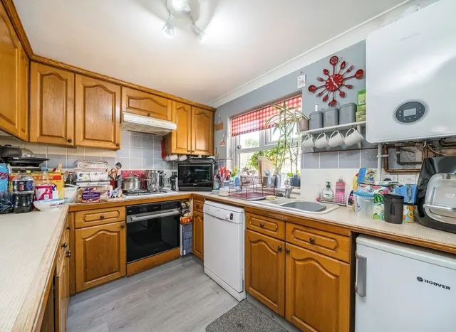 Beaumont Place, Isleworth, TW7, photo 3