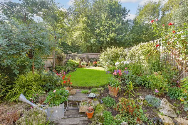 Payne Close, Crowborough, TN6, photo 2