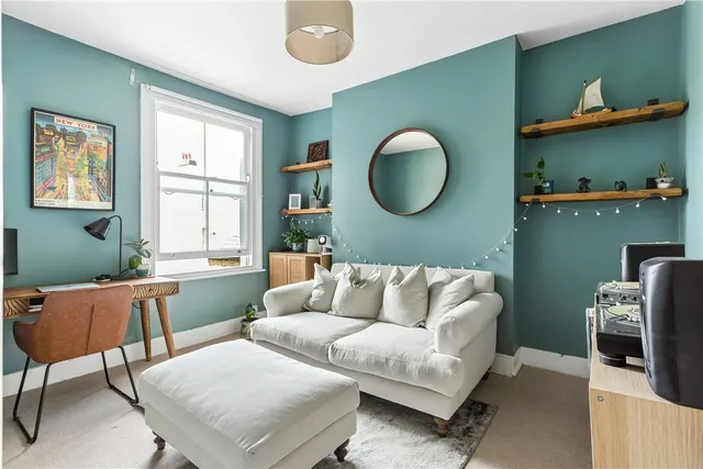 Photo 2 — Brighton Road, London, N16