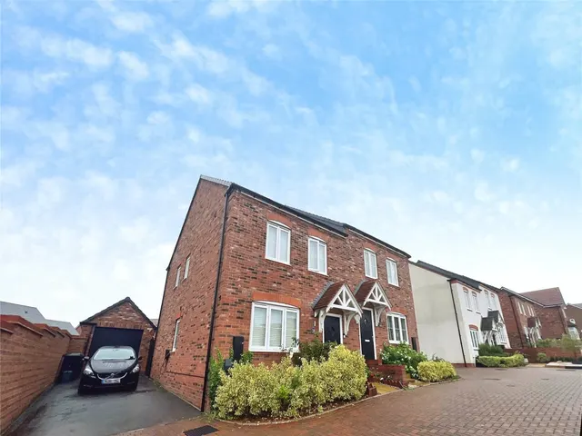 Gowling Close, Radford Semele, CV31, photo 1
