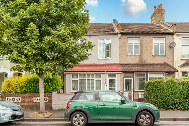 118 Boundary Road, London, photo 1