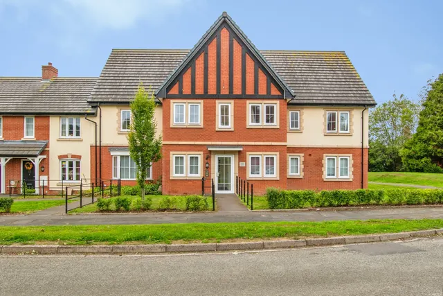 Chevenham Close, Malvern, WR13, photo 1