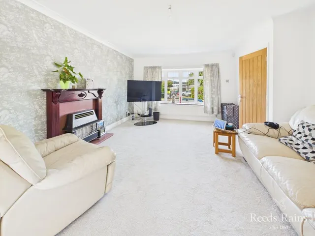 Photo 2 — Lauderdale Drive, Guisborough, North Yorkshire, TS14