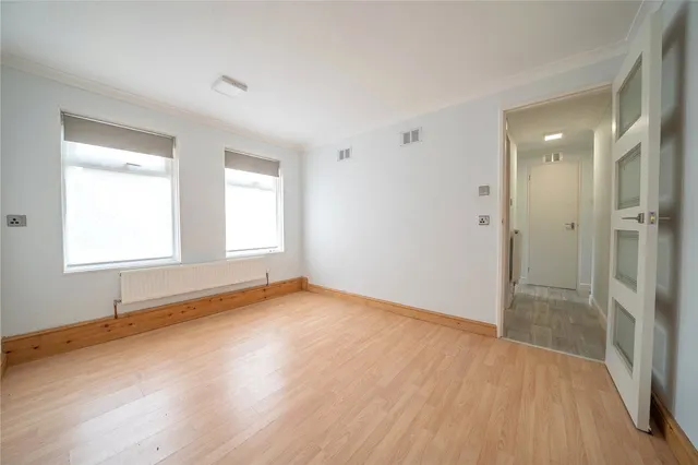 Elmhurst Close, Leeds, LS17, photo 2