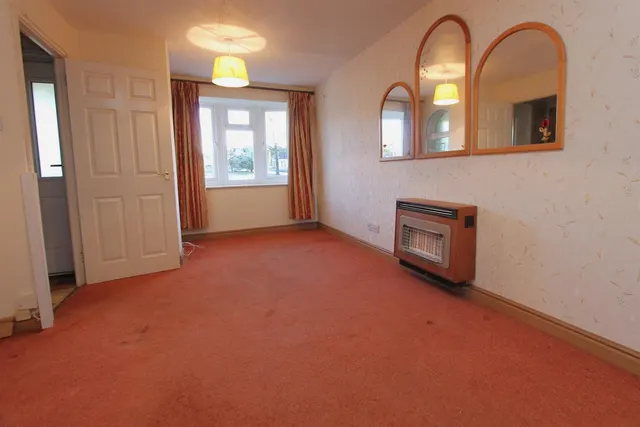 Photo 3 — Brompton Drive, Brierley Hill